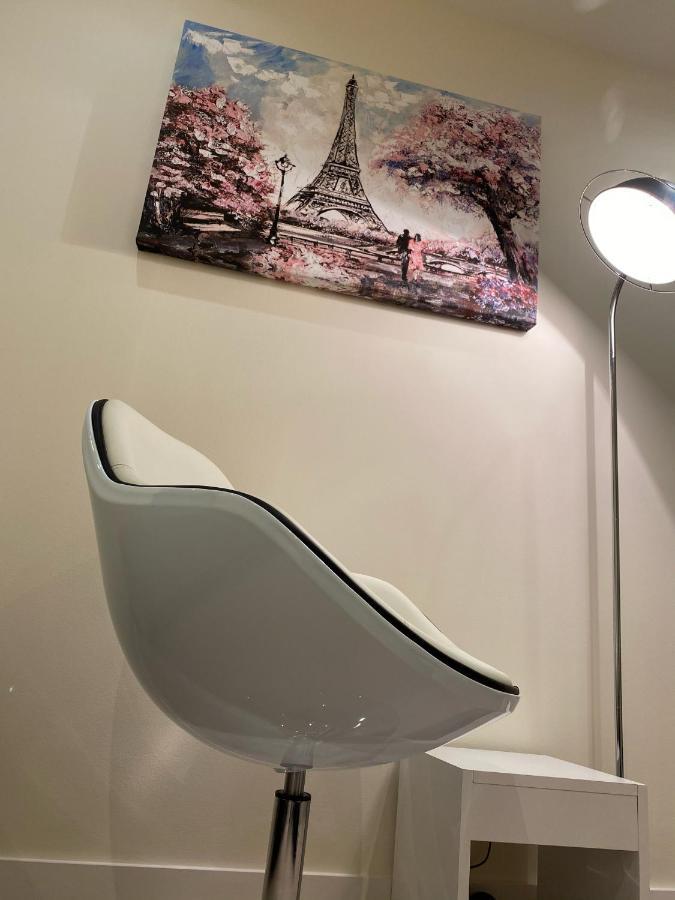 واتفورد Amazing 2 Bed 2 Bath Private Apartment المظهر الخارجي الصورة